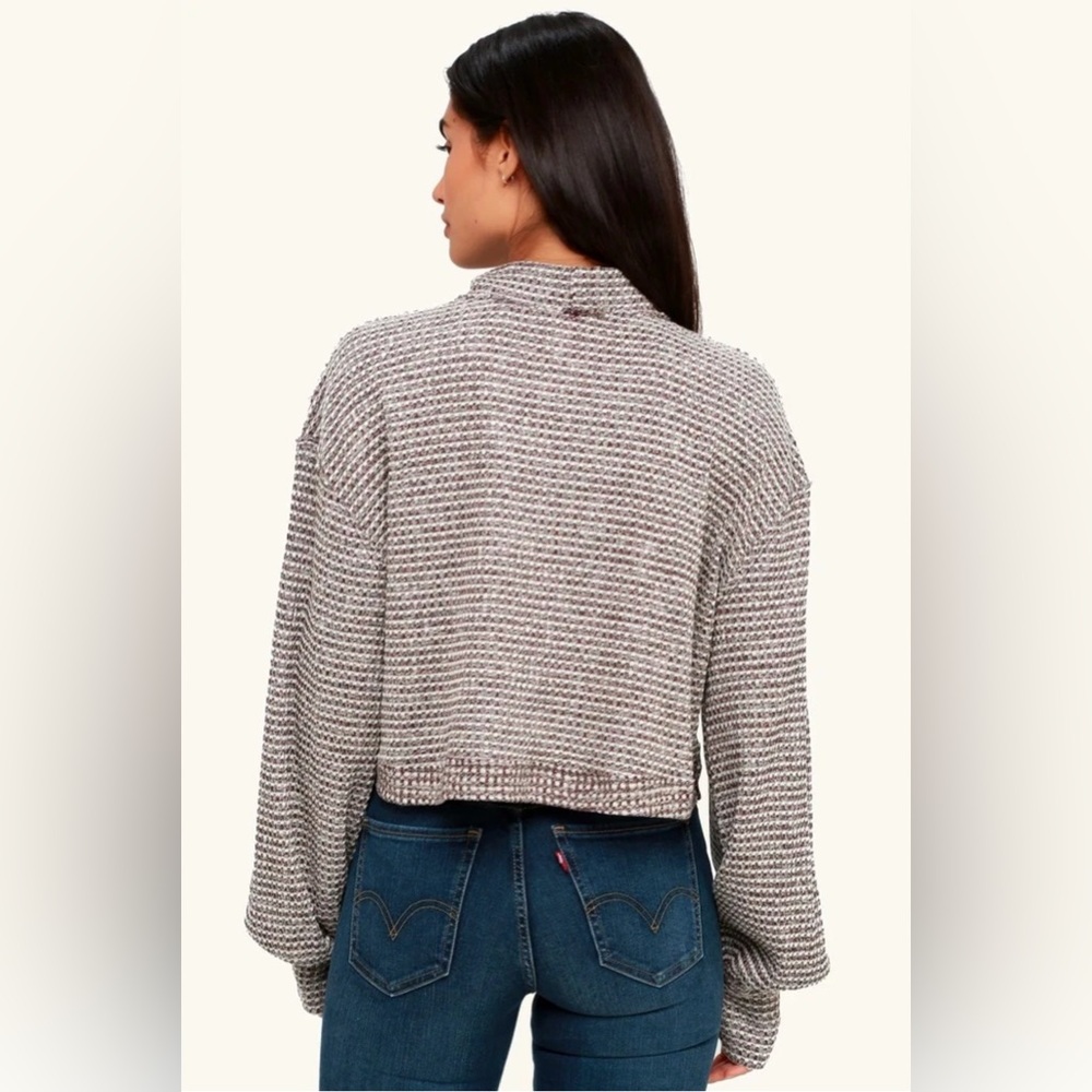 FREE PEOPLE Waffle Knit Cropped Turtleneck Long Sleeve Sweater Size Small - Picture 2 of 11